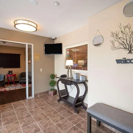 Sonesta Simply Suites Naperville Warrenville