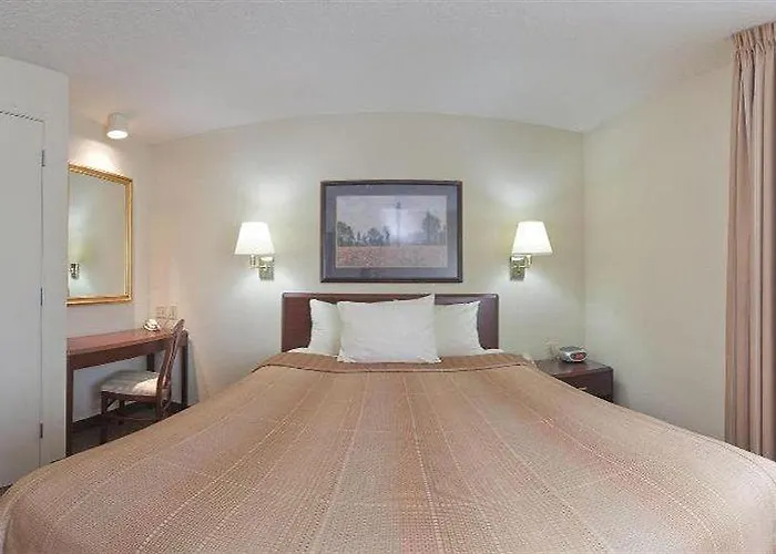 Sonesta Simply Naperville Hotel 3*