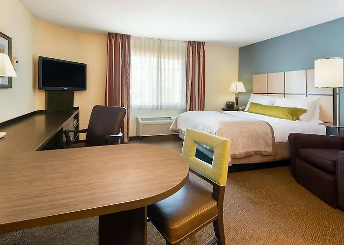 Sonesta Simply Naperville Hotel
