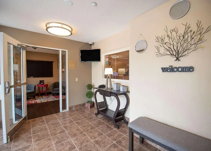 Sonesta Simply Naperville Hotel Warrenville